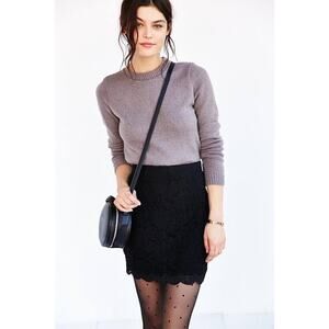 Xhilaration | Women's Floral Lace Lined Mini Skirt Bodycon | Medium